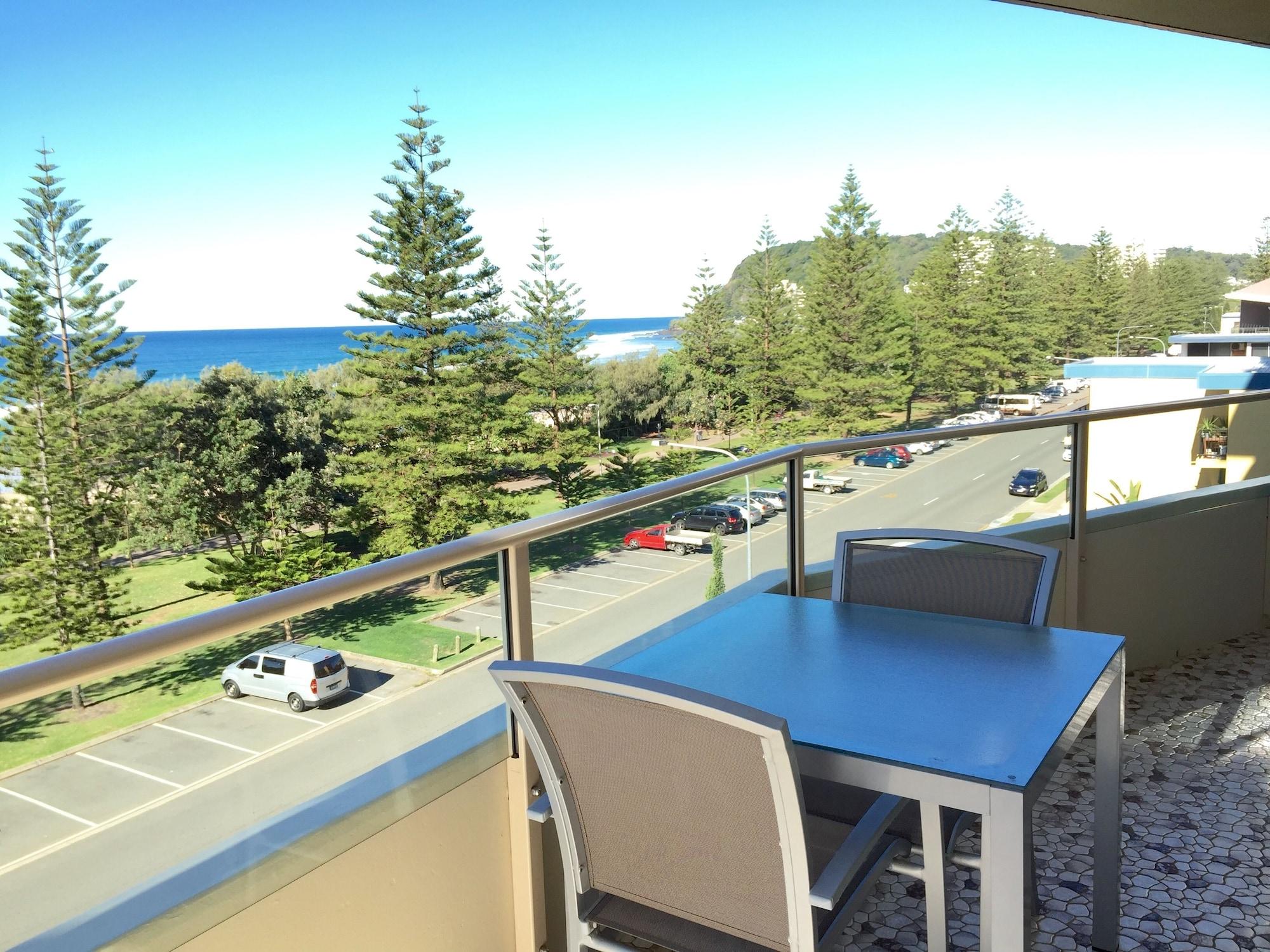 Wyuna Beachfront Holiday Apartments Gold Coast Exterior foto