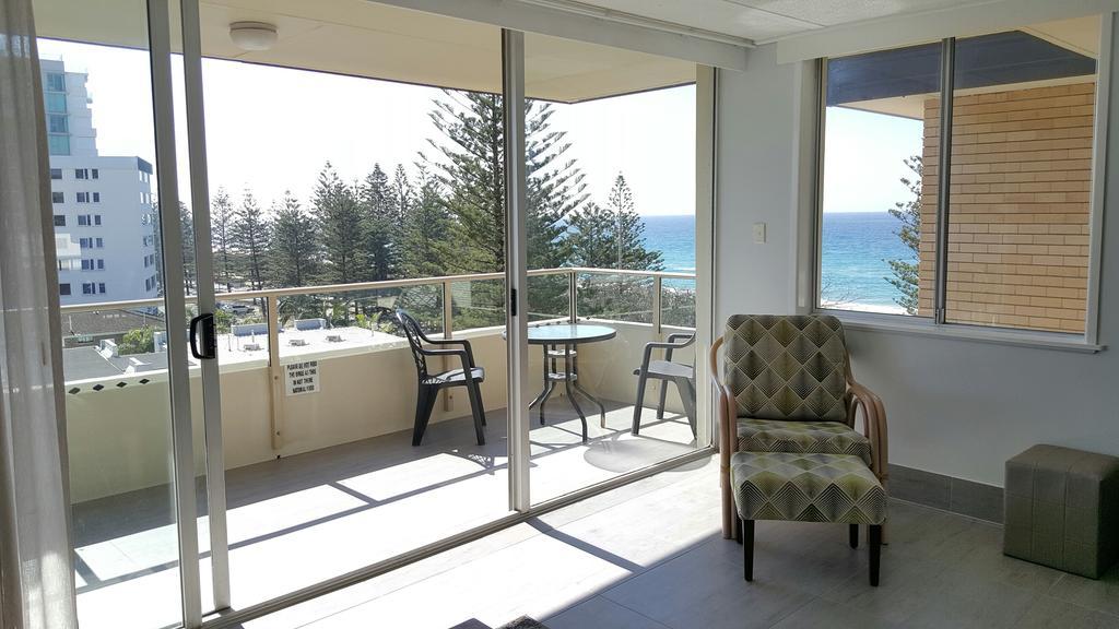 Wyuna Beachfront Holiday Apartments Gold Coast Cameră foto